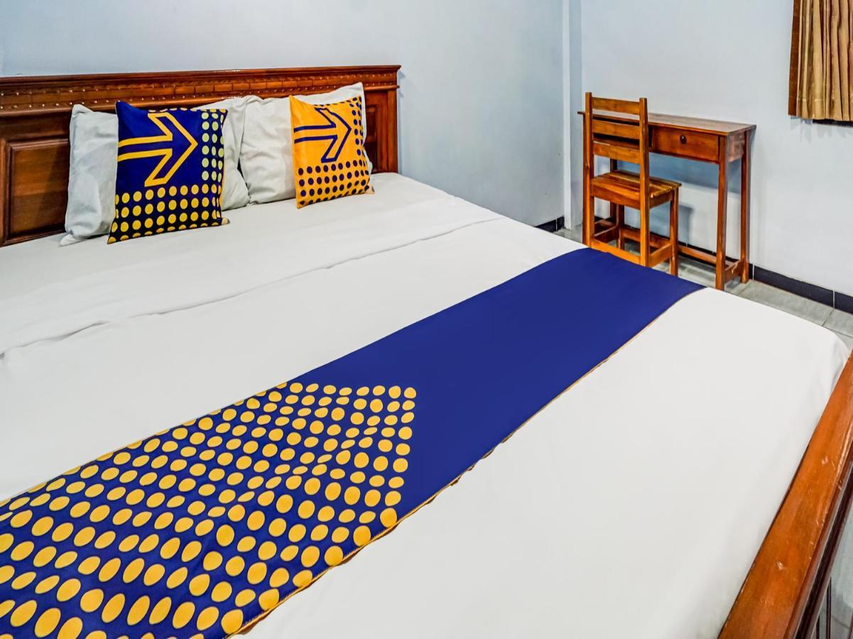 Spot On 90797 Sukun Syariah Homestay Malang Exterior foto
