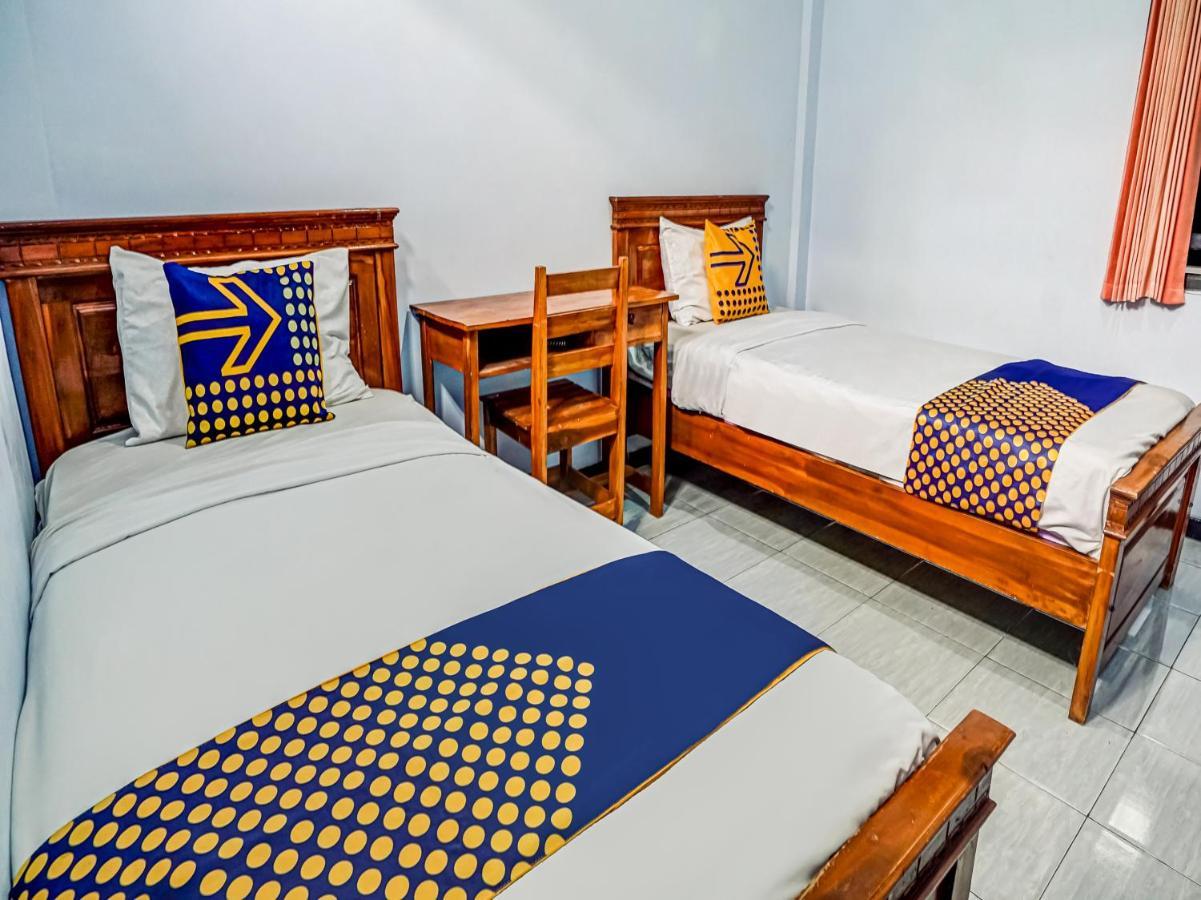 Spot On 90797 Sukun Syariah Homestay Malang Exterior foto
